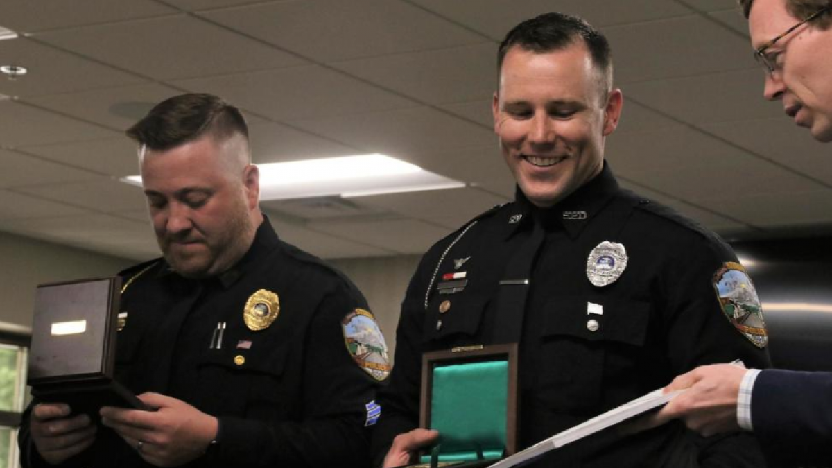 Dusty Johnson awards Sturgis Officers with medals